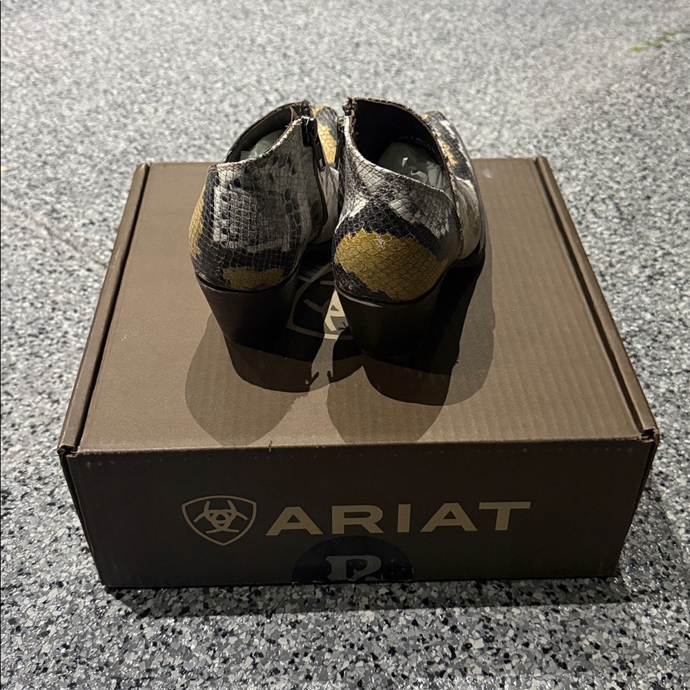 Ariat Jolene Ankle Boots View 5